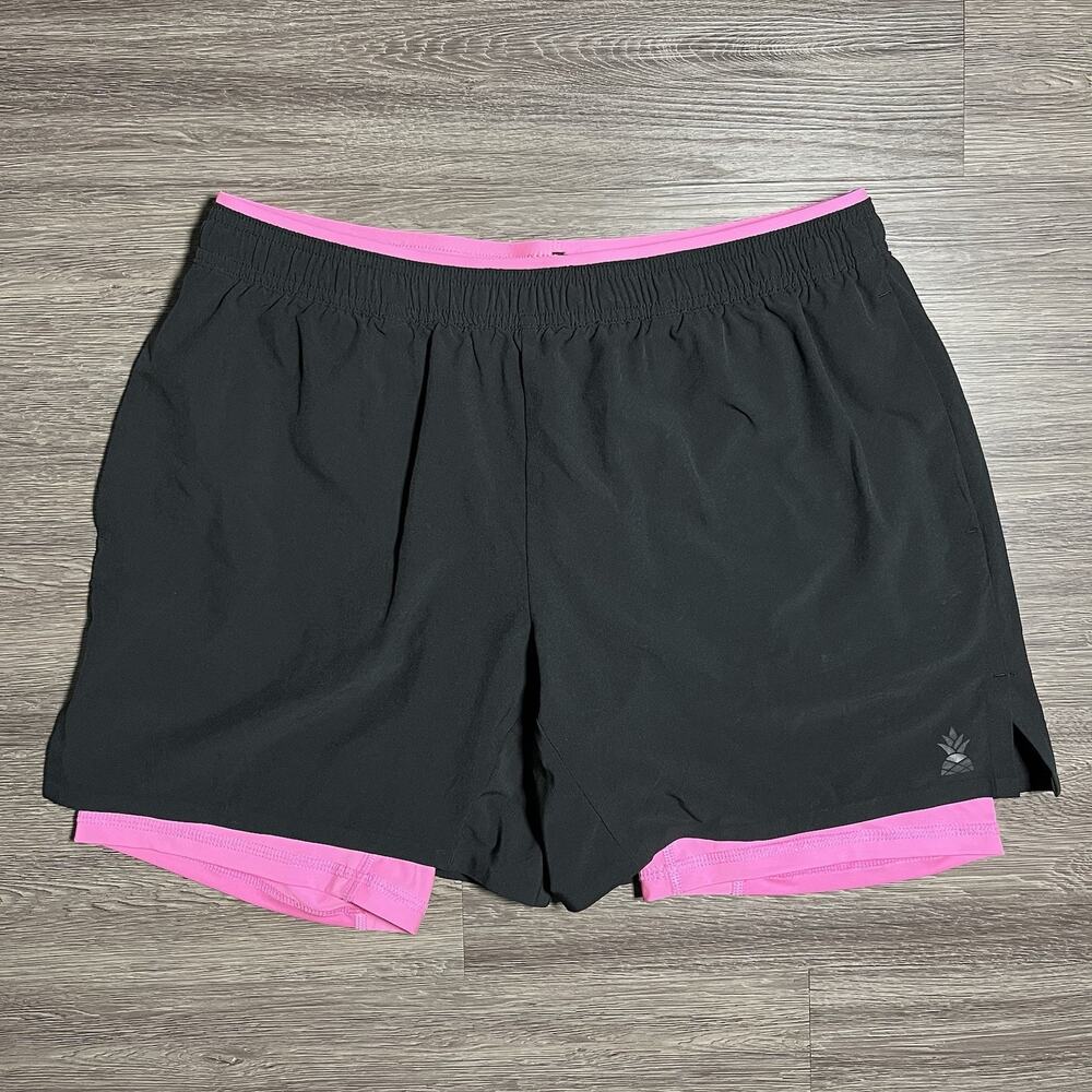 Chubbies The Capes Ultimate Training Short Men's M 5.5" Black Pink Exposed Liner